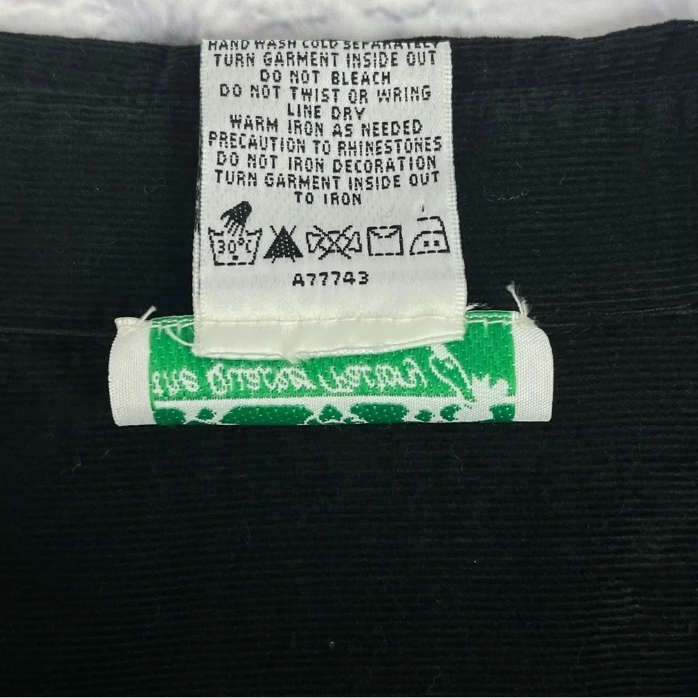 The Quaker Factory Corduroy Shirt Embroidered Christmas Trees Black Large - Picture 9 of 9